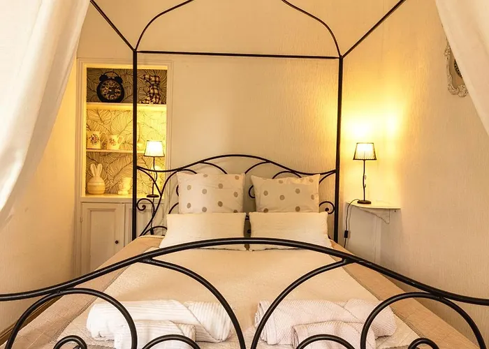 Πανσιόν Domaine La Belle Histoire - Cote Jardin 3*